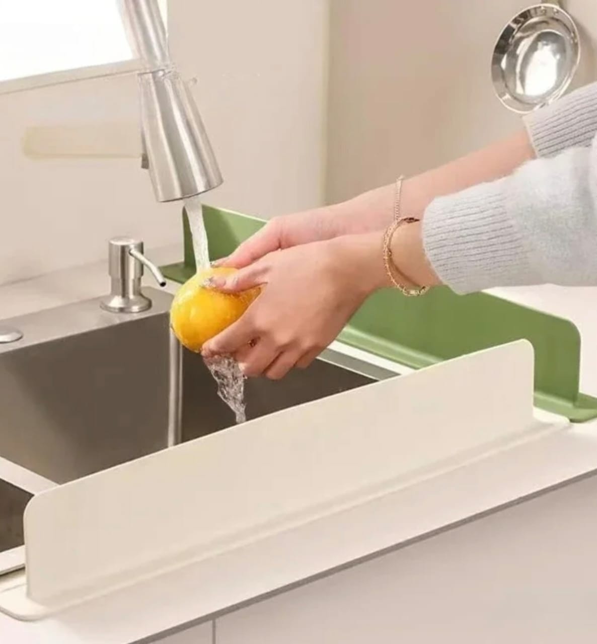 Splash Guard For Kitchen Sink & Countertop